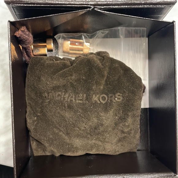 Michael kors swarovski Rose gold watch - Picture 5 of 6